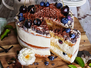 šľahačková torta so smotanovým krémom z mascarpone, recept na korpus a krém
