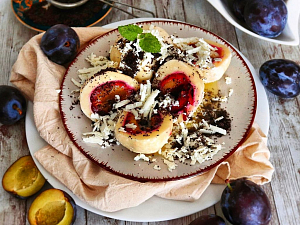 Slivkové knedle z tvarohového cesta - recept